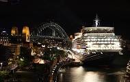 Collection of pictures of Cunard Queen Elizabeth in Sydney Harbour